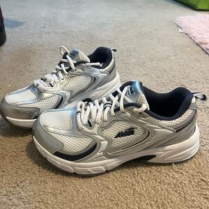 Avia Women’s 5000 Sneakers